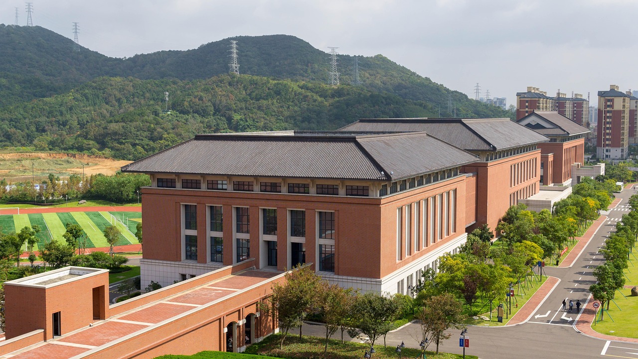浙江大学